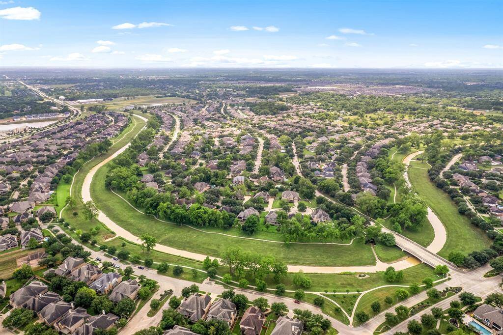 Enjoy Scenic walks along Oyster Creek!