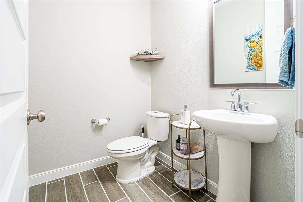 Guest half bathroom