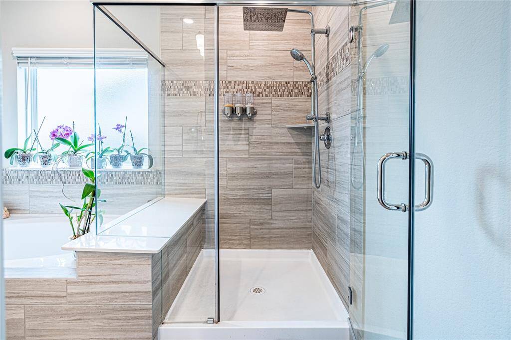 Rainfall shower head & Soap/shampoo dispensers added