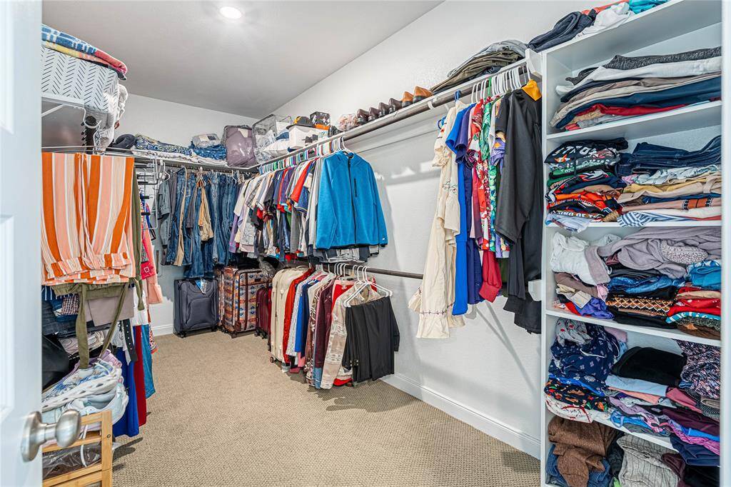 Walk in closet