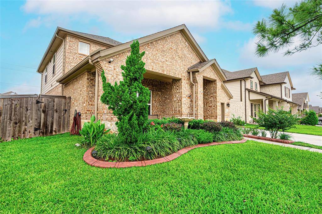 Landscape curbing
