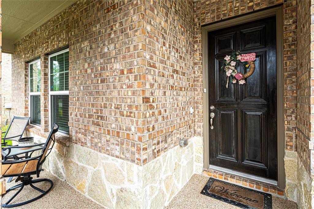 Polyurethane front patio