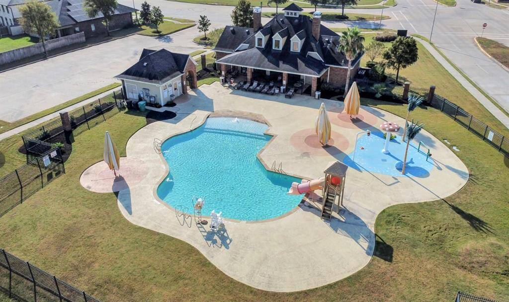 Community Pool & Splash pad