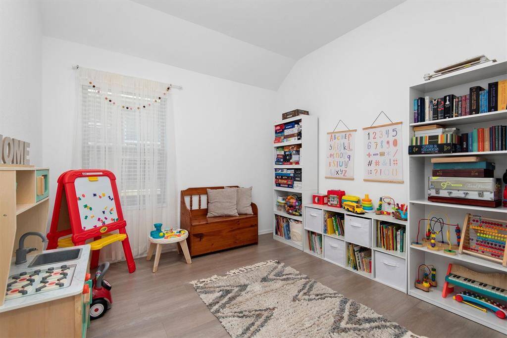 BEDROOM #4