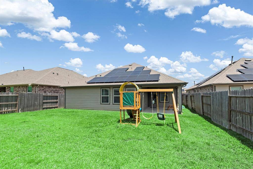 LARGE BACKYARD