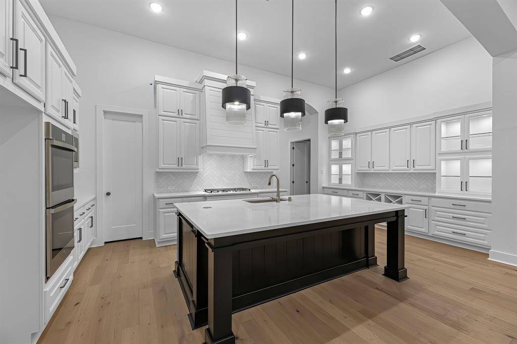 Additional view of the fantastic kitchen with endless storage!
