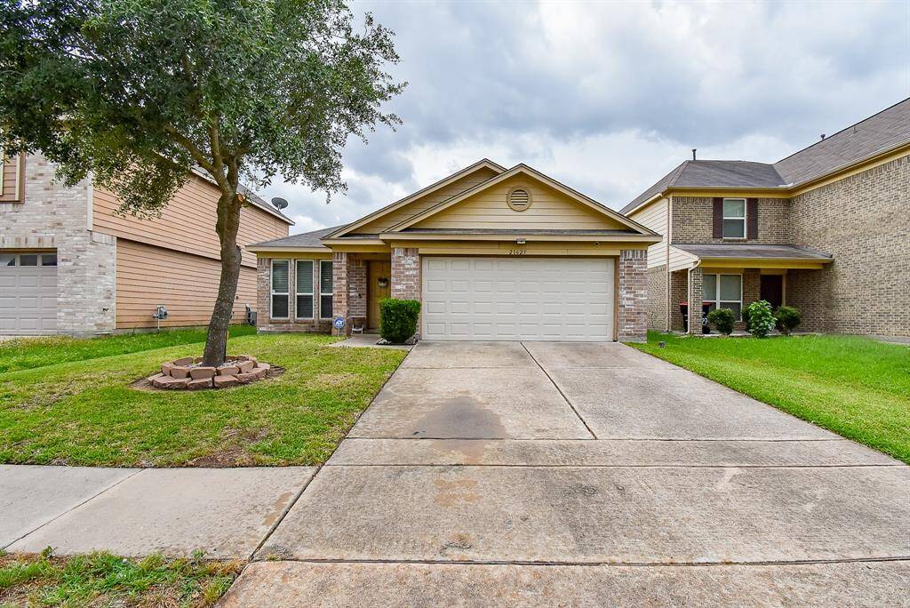 Welcome to 21623 Dean Dale Court, Ricewood Village in Katy TX