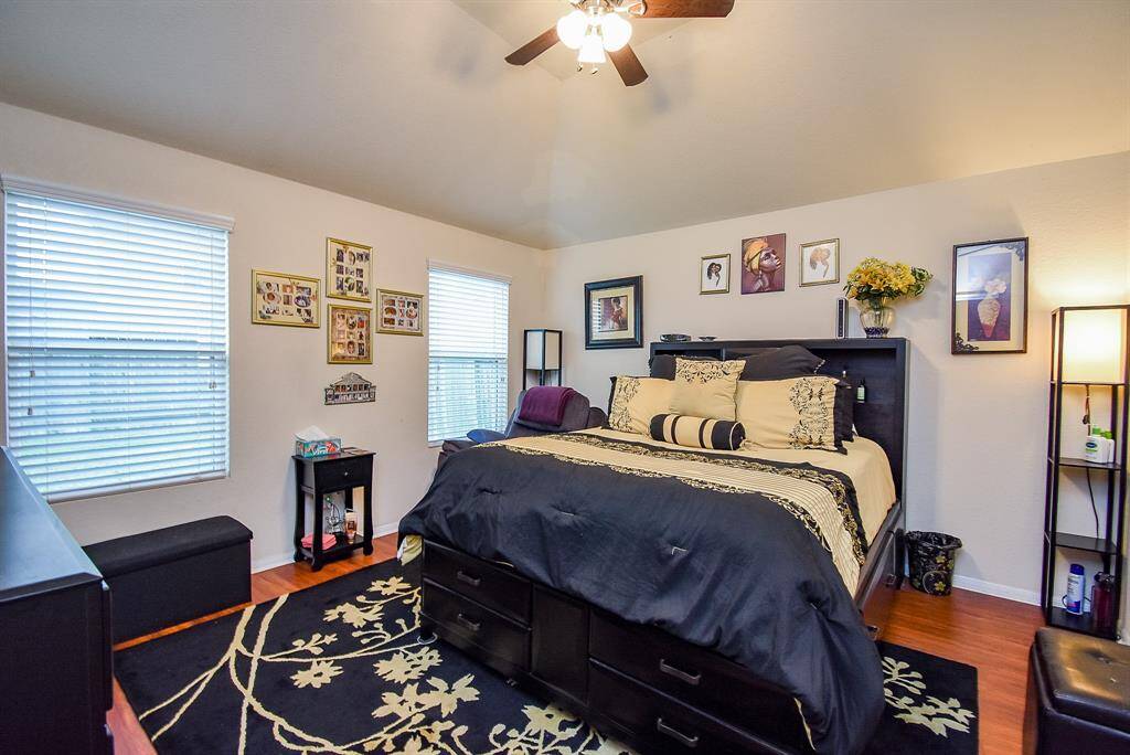 Quite roomy primary bedroom