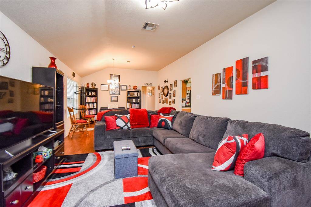Living room/Front room
