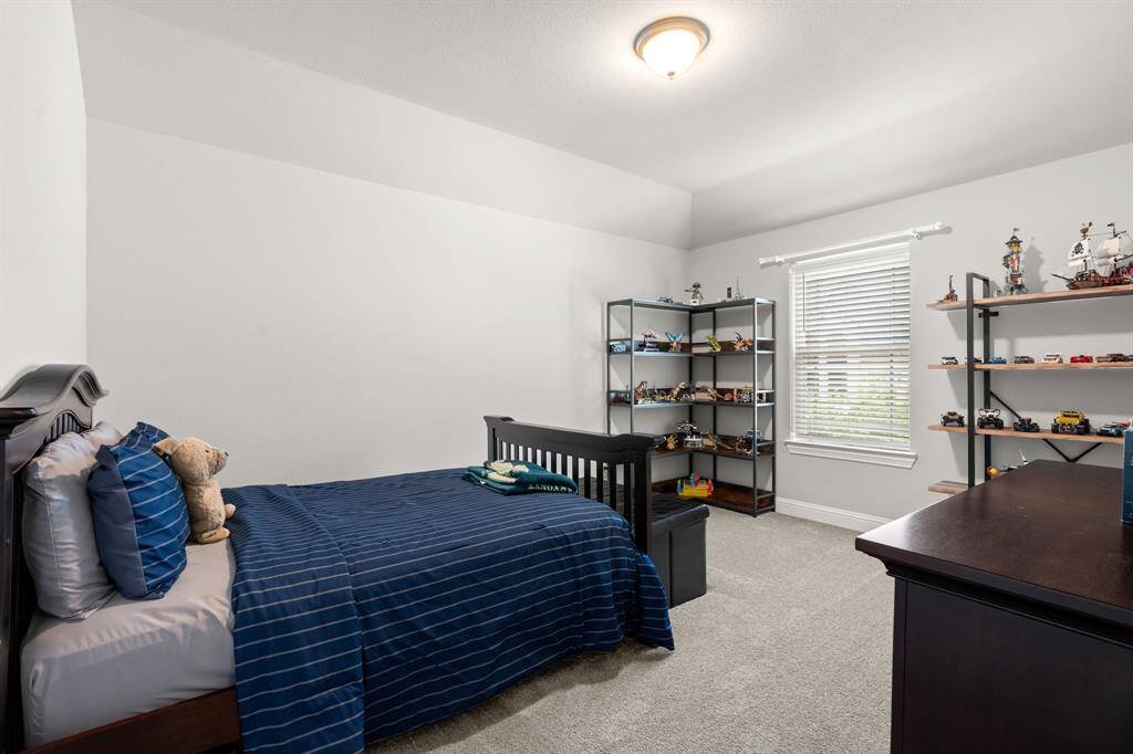 secondary bedroom