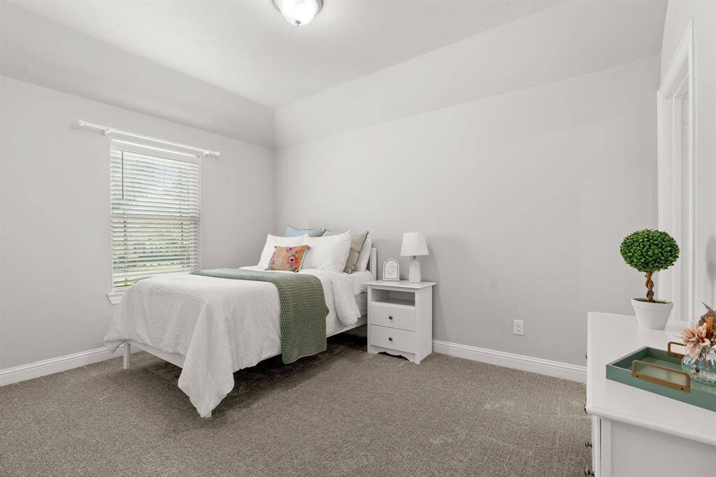 secondary with en-suite bath