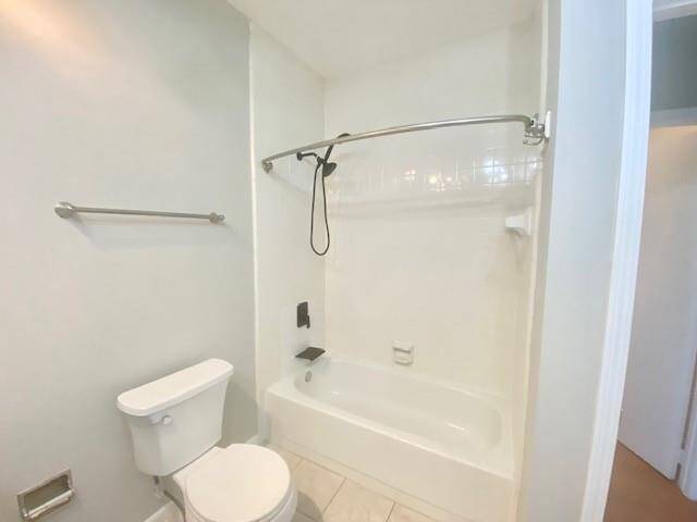 Primary tub/shower combo.
