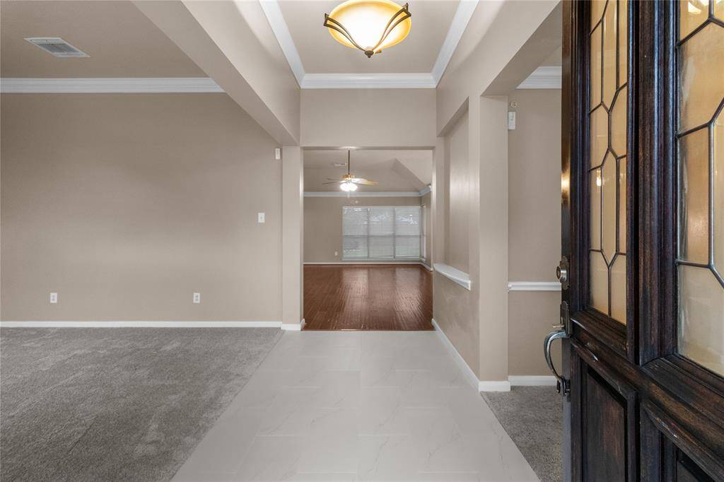 Foyer-Thanks for visiting!