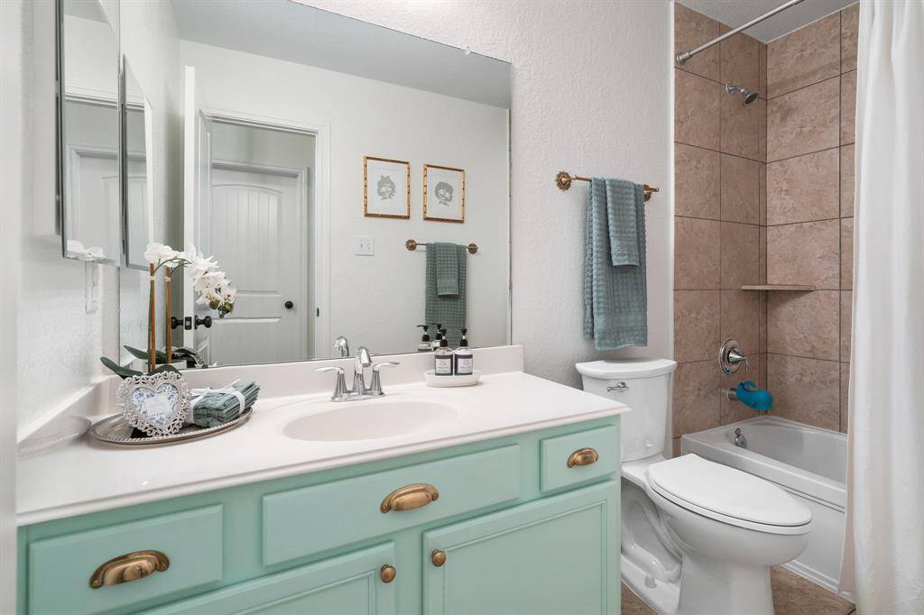 Secondary Bath