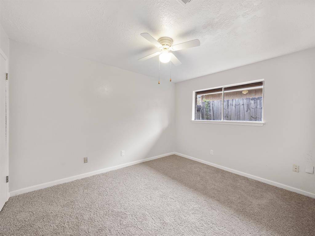 Guest Bedroom #1
