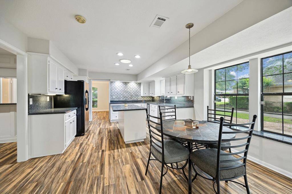 Breakfast room attached to the kitchen