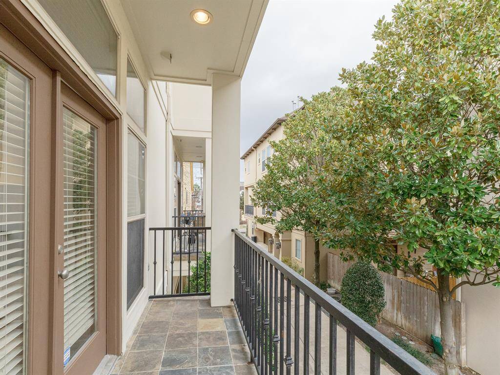 Balcony off second floor living room