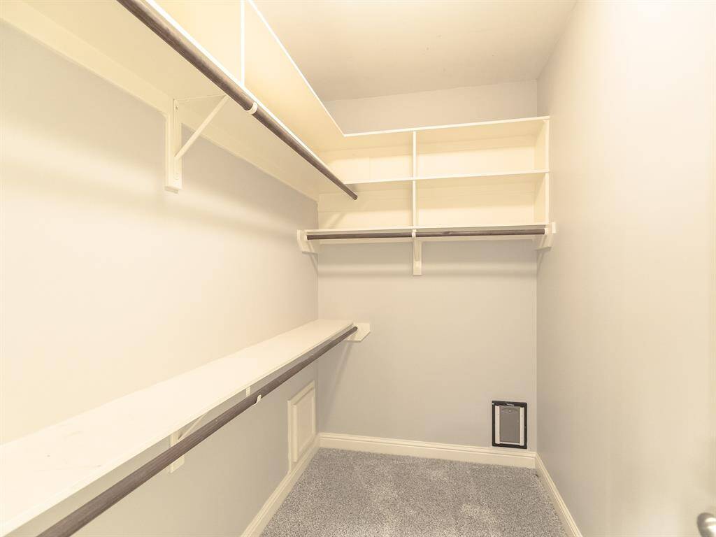 bedroom 3 closet