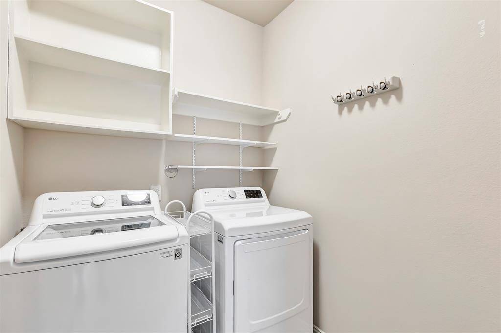 Utility room - washer and dryer included