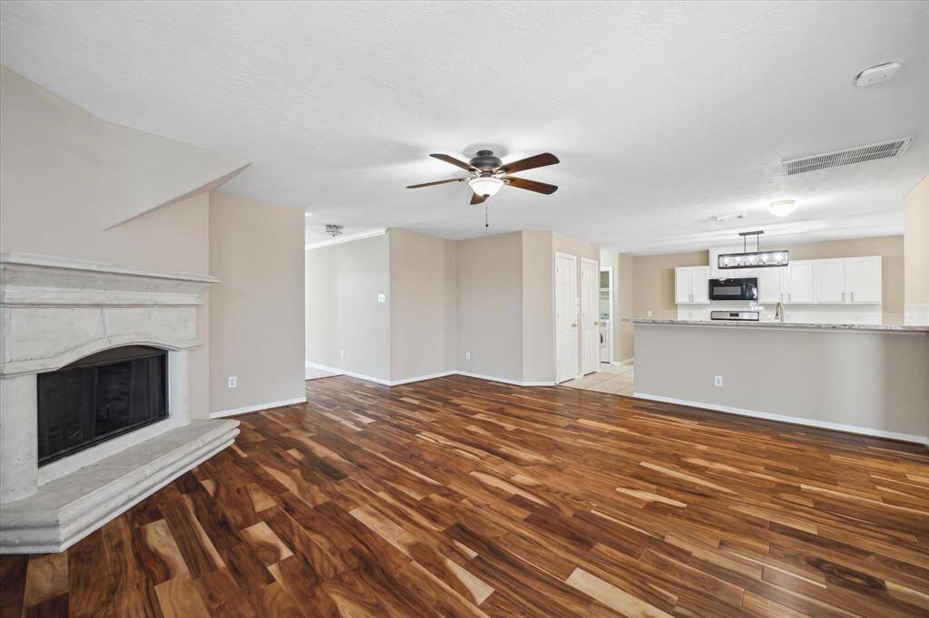 Spacious and inviting living area ideal for hosting gatherings.