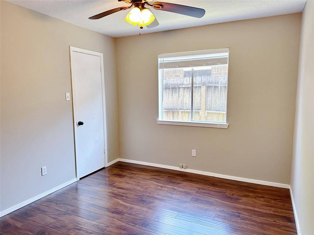 The other secondary bedroom.