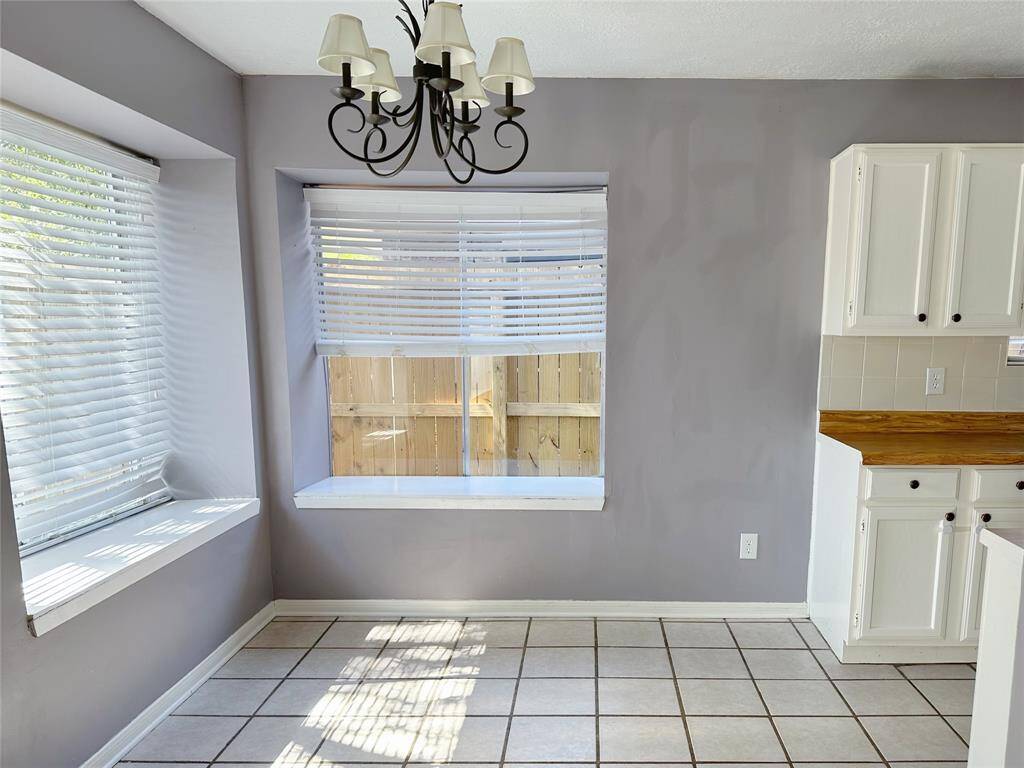 Dining/Breakfast area.