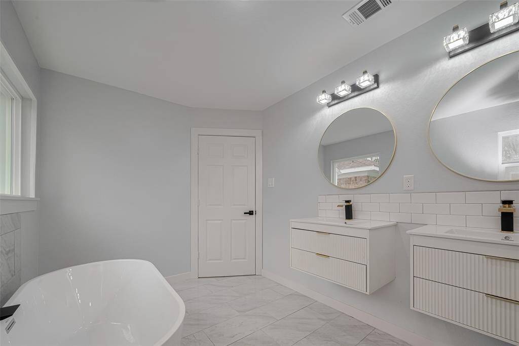 Soaking tub makes the master bedroom very appealing.