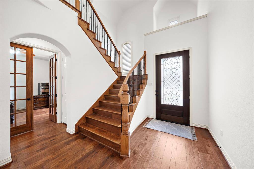 Natural light pours in and creates an open, airy feel.