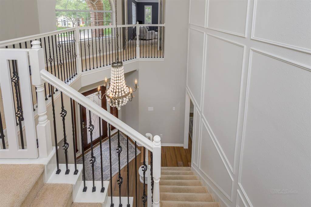Elegant Entry