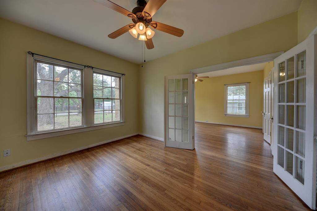 Sitting area off primary bedroom