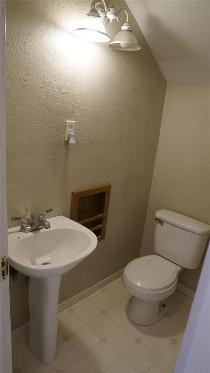 Upstairs bathroom