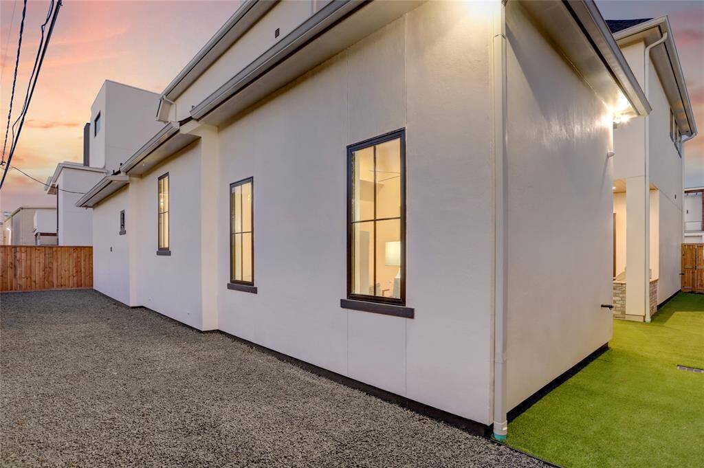 In addition to the artificial turf yard is a 70'x10' backyard space. No structures can be built on it but it could also serve as a creative space for owners and guests.