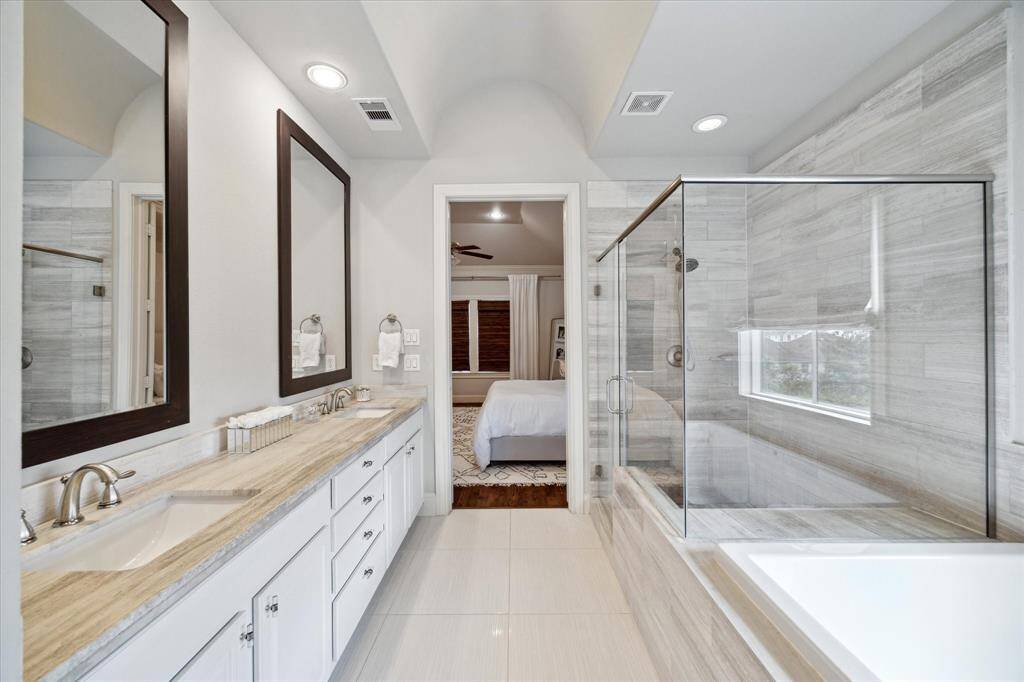 Primary bath
