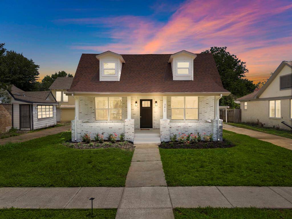 Enjoy the Texas sunsets in this charming bungalow.