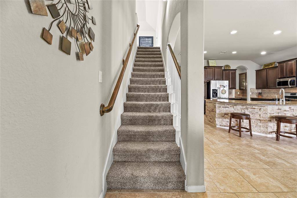 Now let's take a look upstairs...