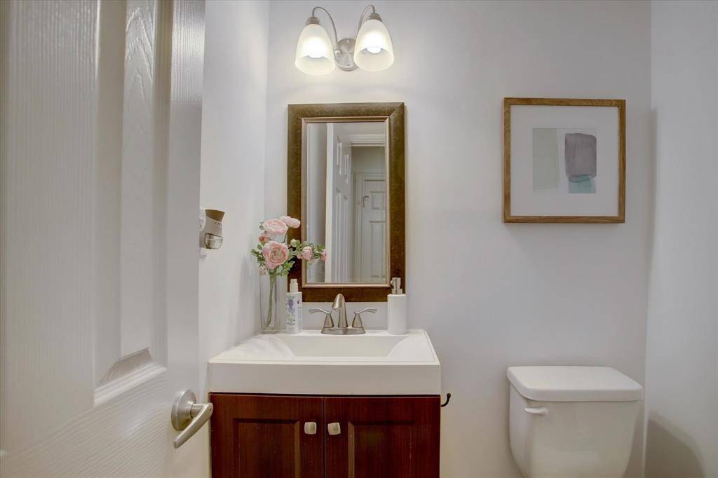 Half powder bath on first floor