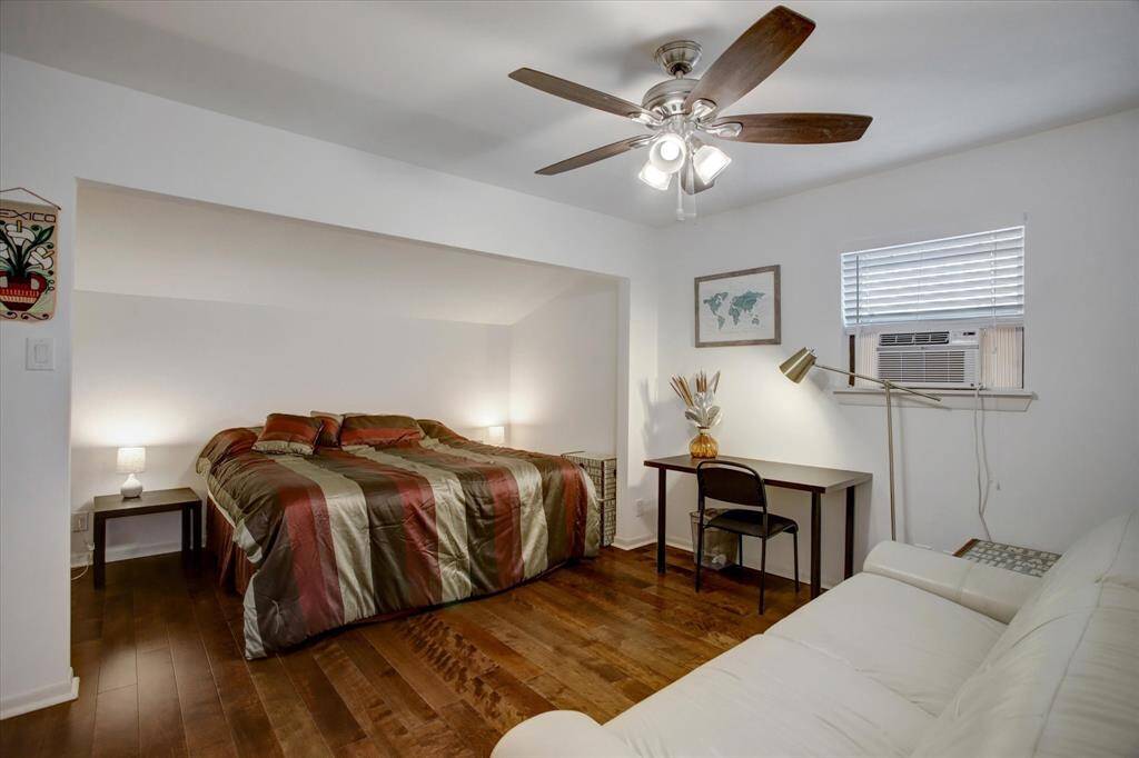 4th bedroom on 3rd floor