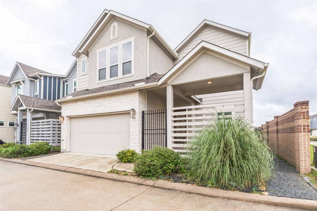 Beautiful corner lot in gated community