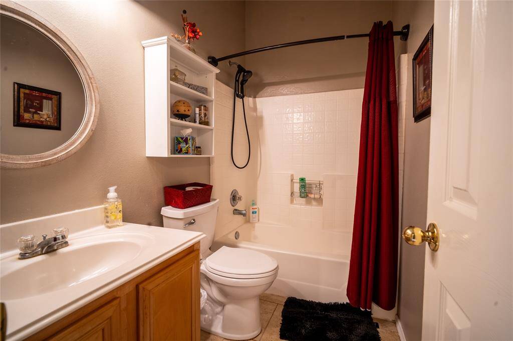 Secondary Bedroom