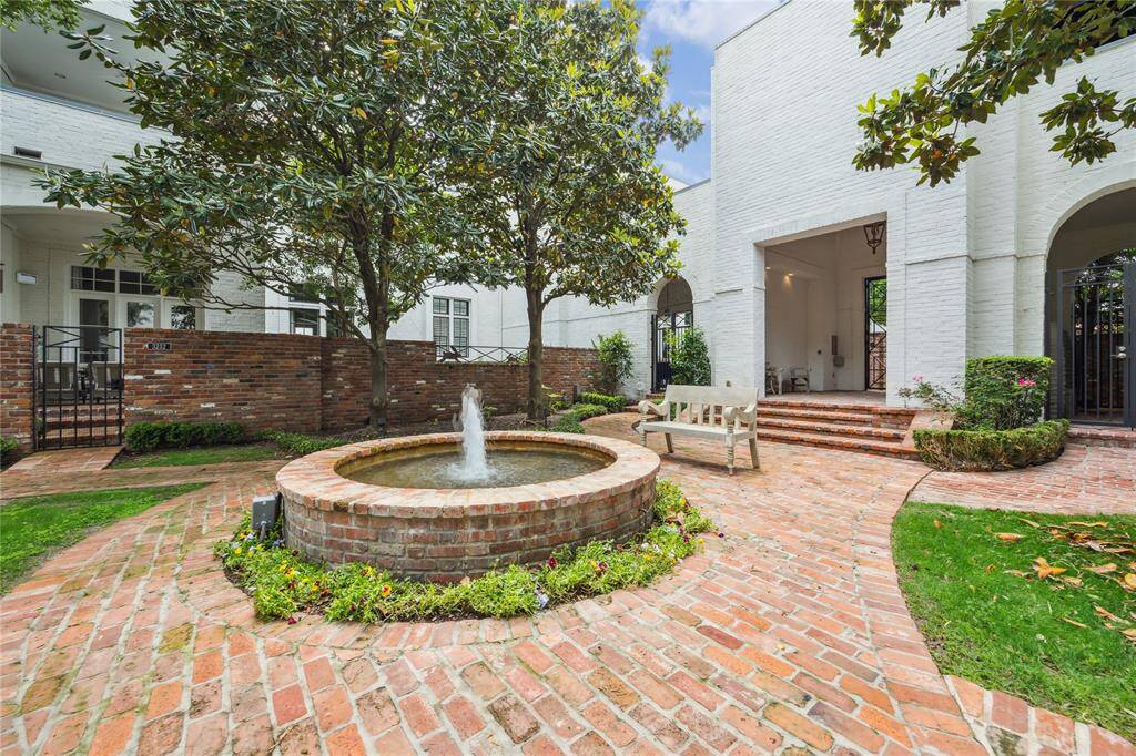 You’ll love this small gated community, where you can enjoy the beautifully maintained common areas, featuring charming brick paths and a tranquil fountain.