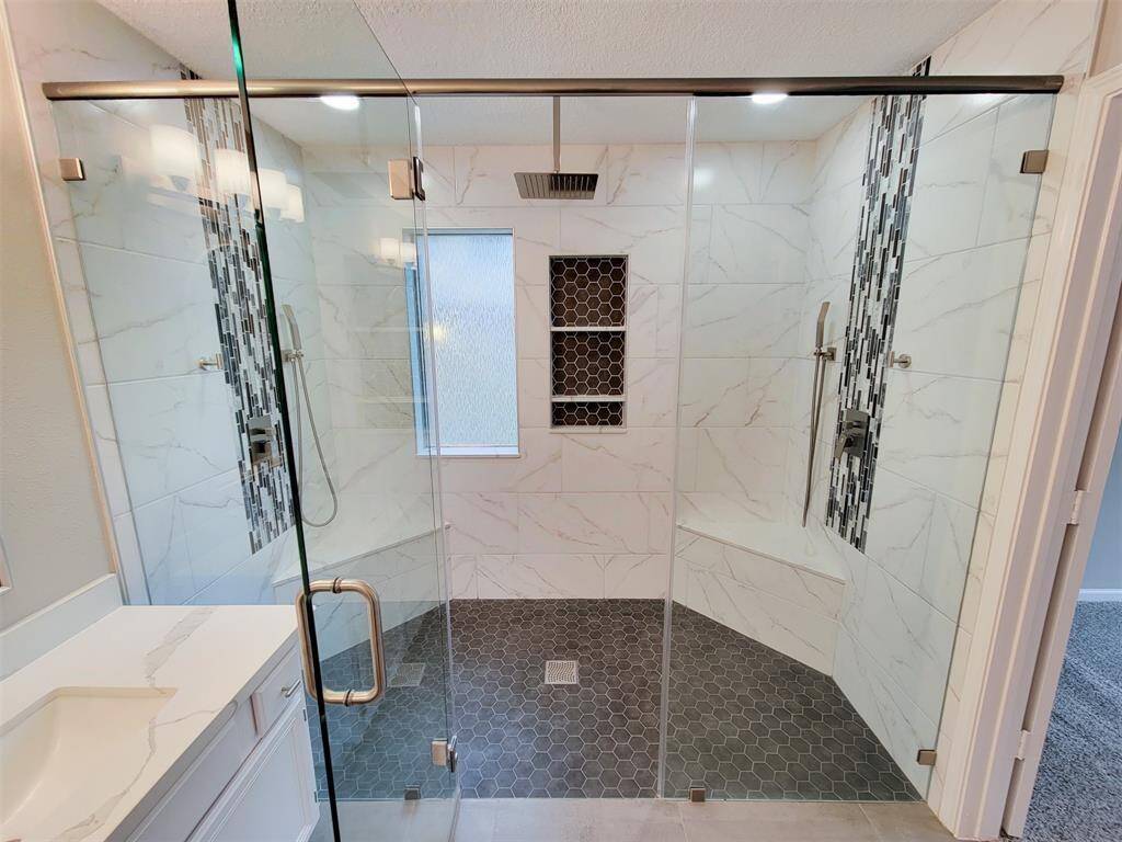 Oversized, show stopping shower will impress!