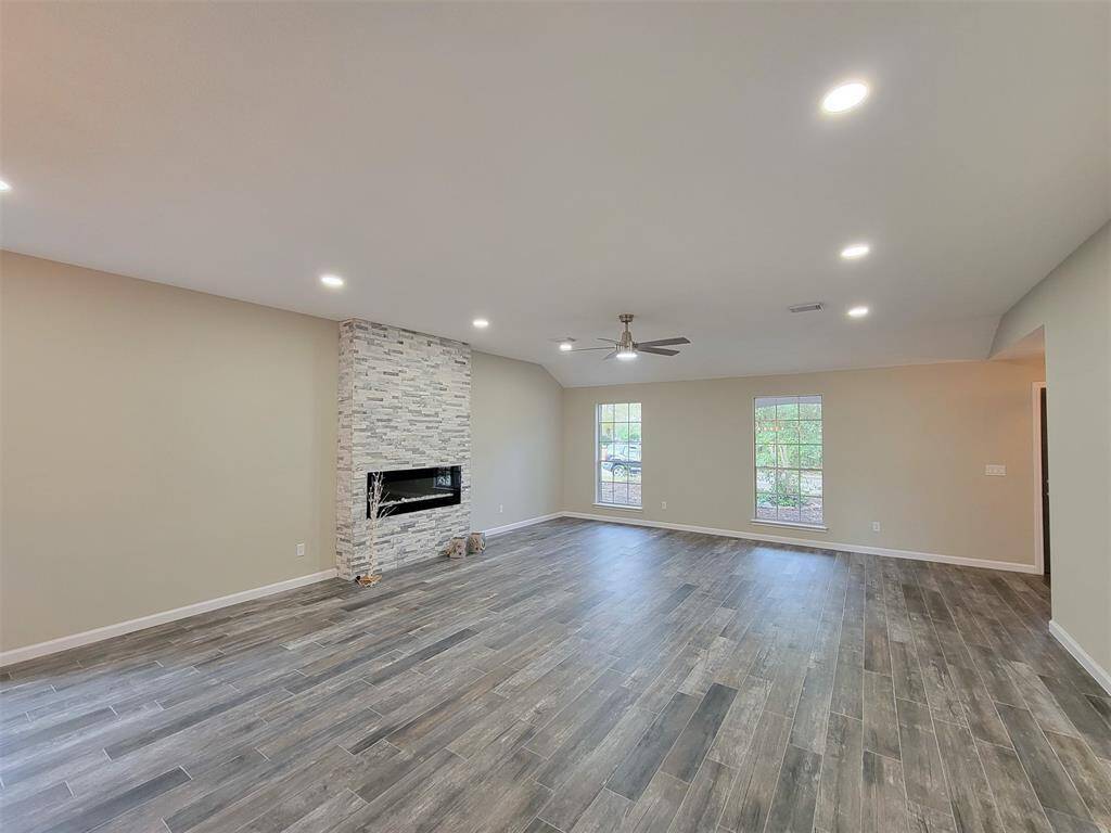 Nice floors and extra recessed lighting.