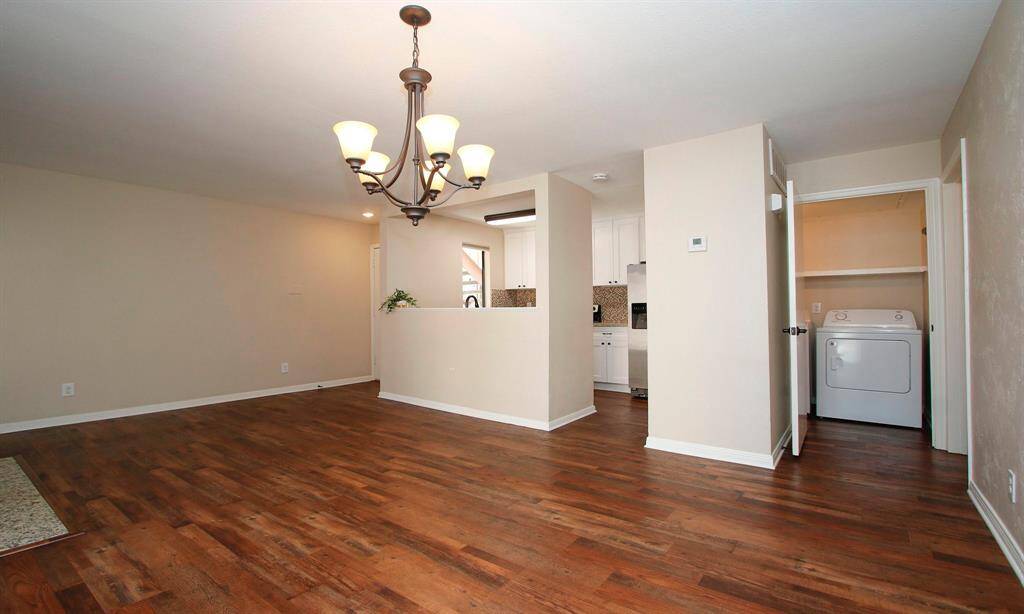 There is also a convenient serving counter from the Kitchen into the Living Room.