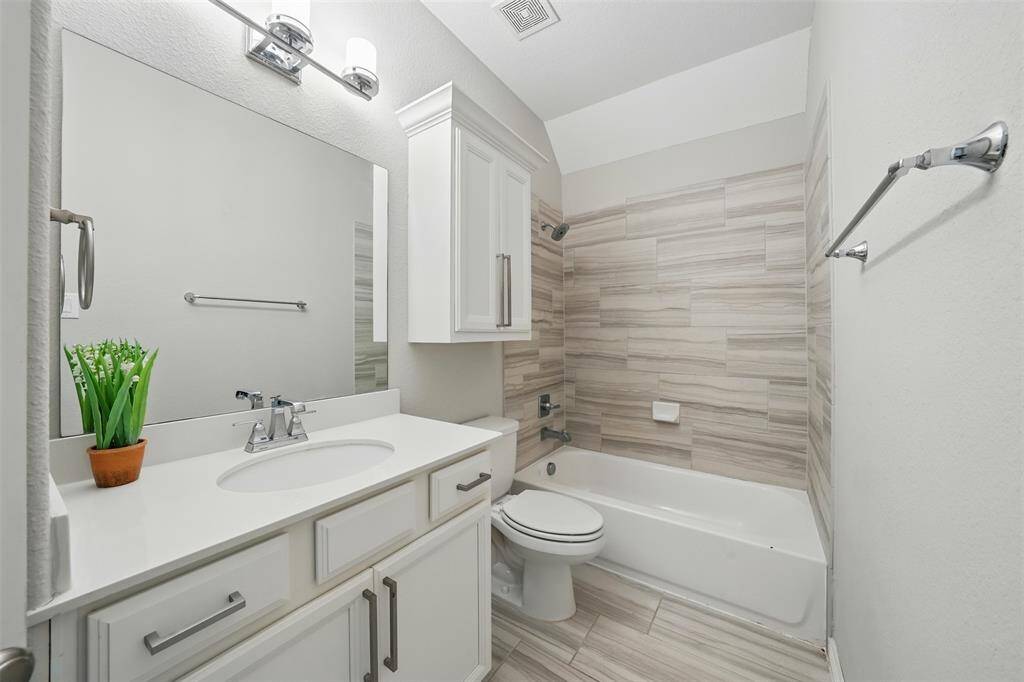 Bathroom Second Floor