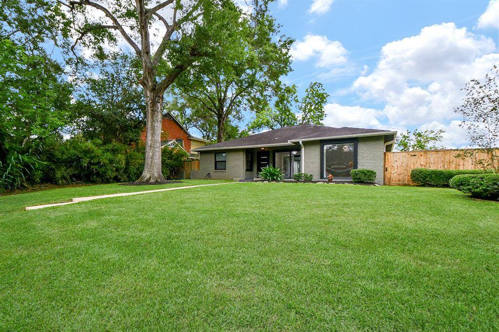 Exterior Pic View #3