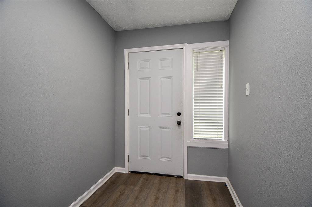Entryway into the welcoming cottage foyer.