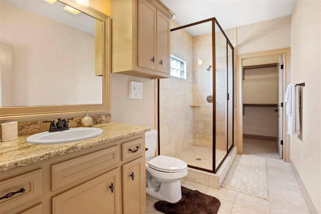 2nd primary bathroom with walk in shower.