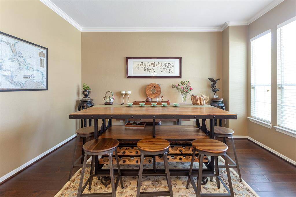 Inviting space ideal for intimate gatherings.