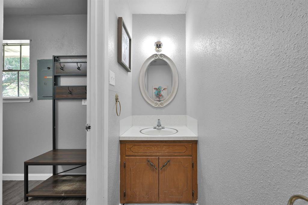 Half bath off the laundry room