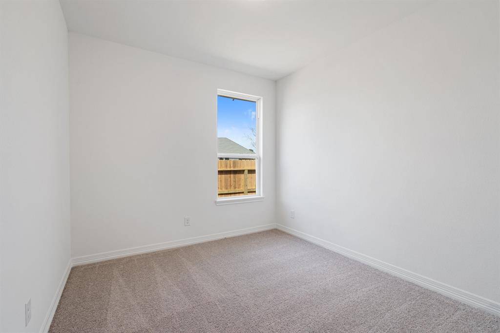 Note: Sample product photo. Actual exterior and interior selections may vary by homesite. Photo may be virtually staged